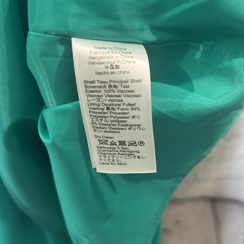 J. Crew Collection Green Satin-Like Ruffle Hem Dress Size 10 Excellent Condition - Picture 10 of 10